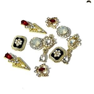 - 10 piece nail charm set